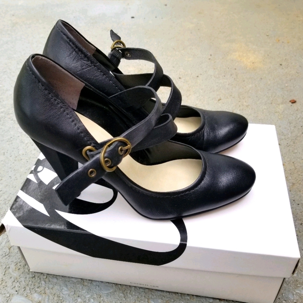 Nine West Mary Jane Black Leather Heels Pumps 8M